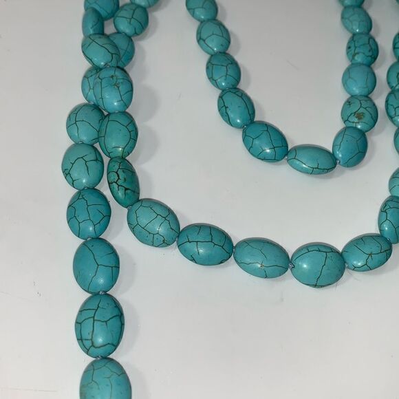 Faux Turquoise Necklace   - Picture 4 of 5